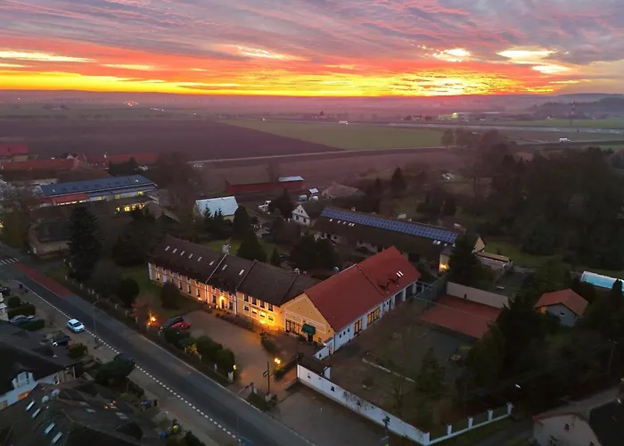 U Svateho Jana بيت ضيافة Hradec Králové