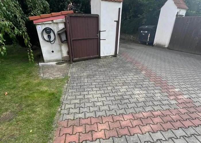 U Svateho Jana بيت ضيافة Hradec Králové